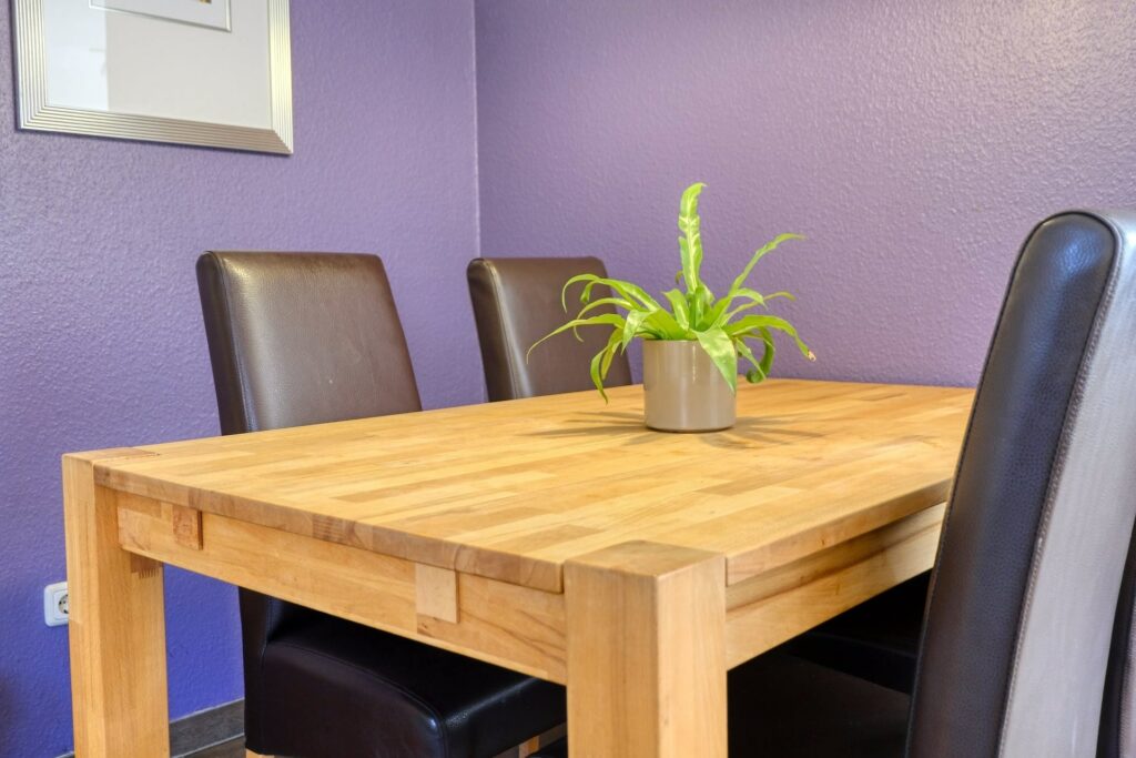 Gästehaus Lehne Ferienwohnung No. 1 - Esstisch