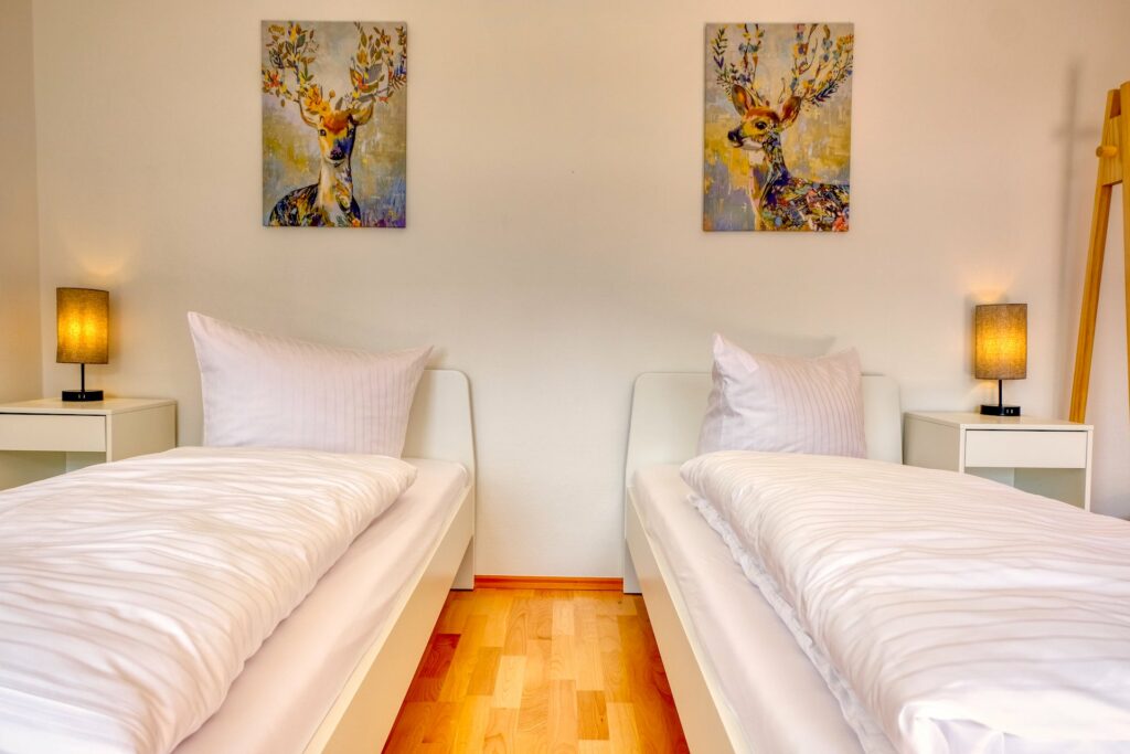 Ferienwohnung No. 5 Gästehaus Lehne - Schlafzimmer 2 verschiebbare Einzelbetten