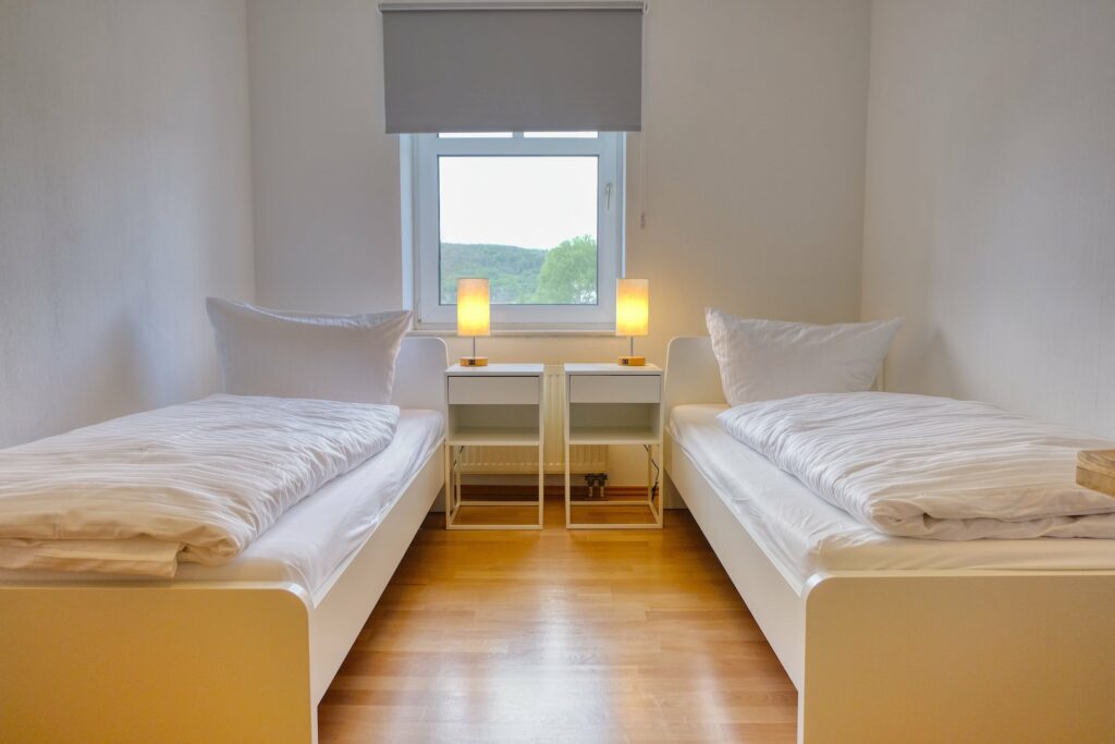 Ferienwohnung No. 5 Gästehaus Lehne - Schlafzimmer 3 Einzelbetten